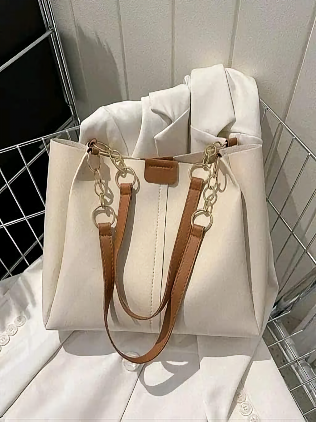 FURIISHII Women’s Shoulder Handbag Stylish Daily Use Purse